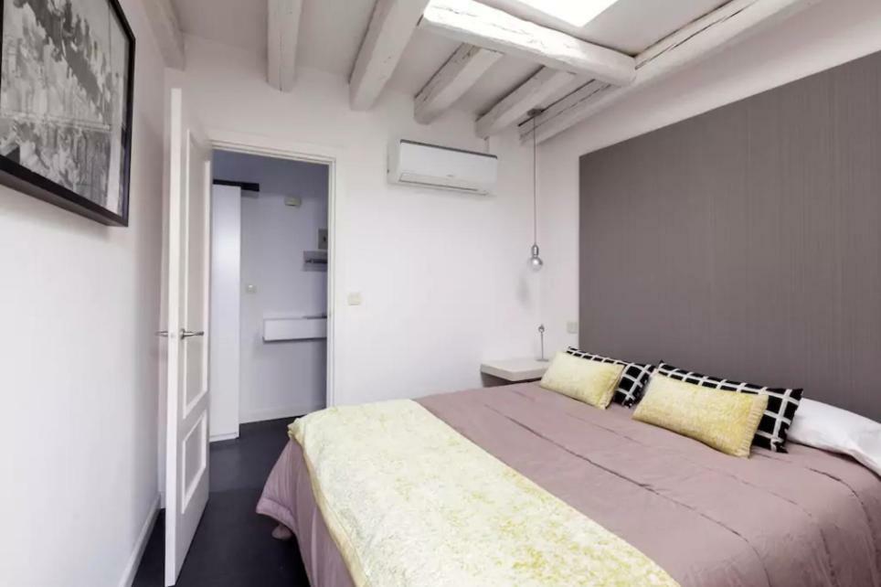Cute Apartment In The Heart Of มาดริด ภายนอก รูปภาพ
