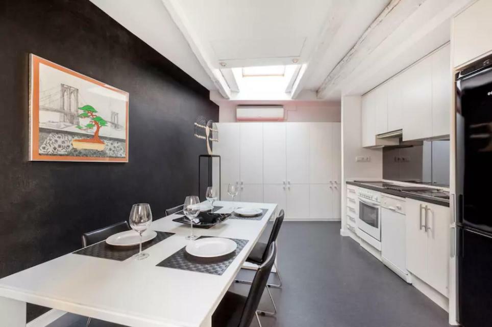 Cute Apartment In The Heart Of มาดริด ภายนอก รูปภาพ